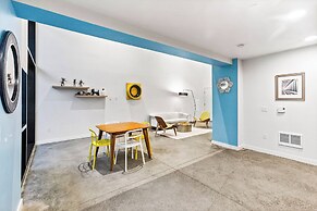 Posh Lofty Pad in Central Redmond