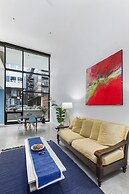 Posh Lofty Pad in Central Redmond (94695486)