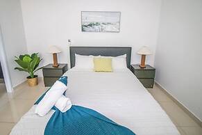 ZEN CENTRAL CBD - 3 Bedroom Apartment