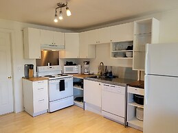 Hood River Suites Apartment Hotel