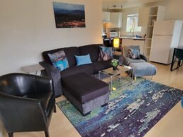 Hood River Suites Apartment Hotel