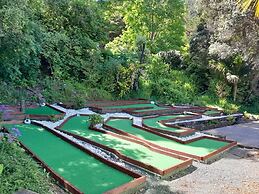 Dickson Holiday Park