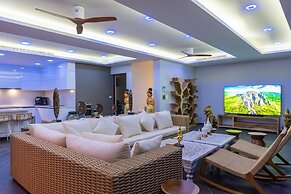 BLUE ELEPHANT Luxury Pool Villa by Blue Mountain Villas