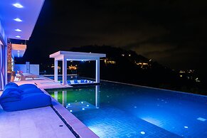 BLUE ELEPHANT Luxury Pool Villa by Blue Mountain Villas