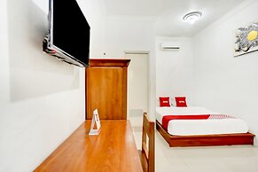 Super OYO 3702 Homestay Bougenville Syariah