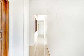 Super OYO 3702 Homestay Bougenville Syariah