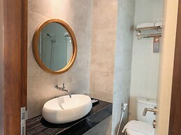 Front One Gosyen Hotel Salatiga