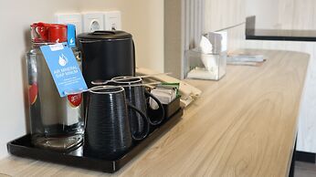 Front One Gosyen Hotel Salatiga