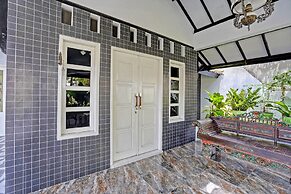 OYO 91868 Nusa Indah Guest House Syariah