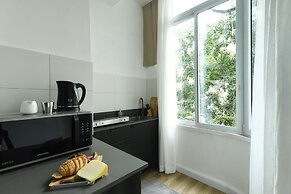 Charming Studio Apartment with kitchen