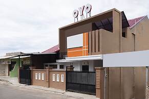 OYO 2595 Lumungga Residence Syariah