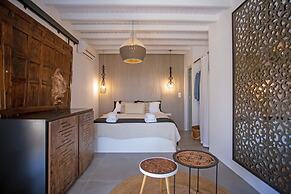 Nur Mykonian Suites