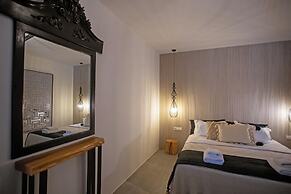 Nur Mykonian Suites