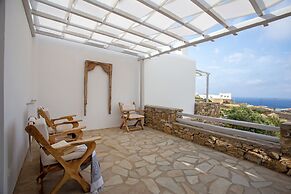 Nur Mykonian Suites