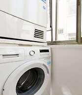 Stylish 2-Bedroom Green Oasis