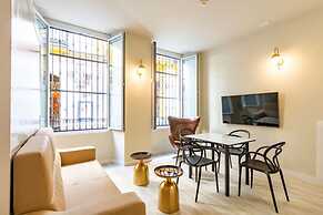 Harinas Central Apartments by Valcambre