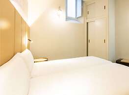 Harinas Central Apartments by Valcambre