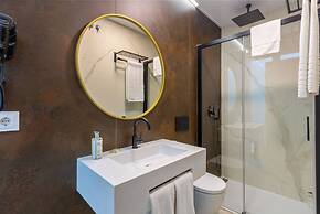 Harinas Central Apartments by Valcambre