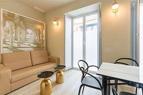 Harinas Central Apartments by Valcambre