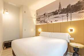 Harinas Central Apartments by Valcambre