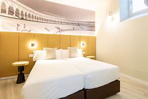 Harinas Central Apartments by Valcambre