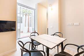 Harinas Central Apartments by Valcambre