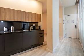 Harinas Central Apartments by Valcambre