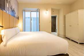 Harinas Central Apartments by Valcambre