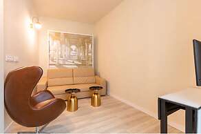 Harinas Central Apartments by Valcambre