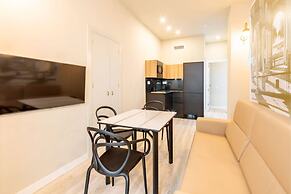 Harinas Central Apartments by Valcambre