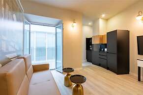 Harinas Central Apartments by Valcambre