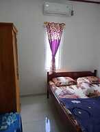 SPOT ON 91371 Wisma Nadira Near SPBU PT. Trijaya Pugung PENENGAHAN