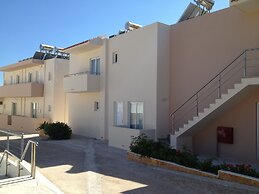 Amaryllis Front Beach Hotel