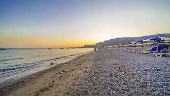 Amaryllis Front Beach Hotel