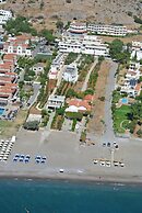 Amaryllis Front Beach Hotel