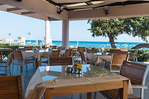 Amaryllis Front Beach Hotel