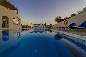 Amaryllis Front Beach Hotel