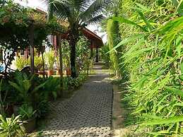 Bang Saray Village Resort