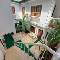 Earl De Princesa Hotel