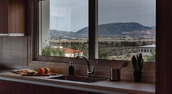 Akali apartment Airport by Airstay