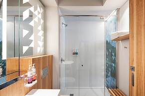 Alt Hotel Calgary University District