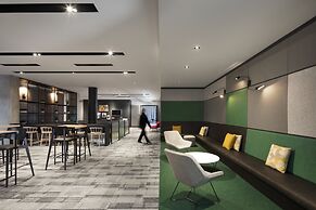 Alt Hotel Calgary University District