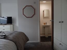 Brookfield En-suite rooms