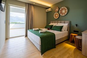 Nicolas Grand Suites - Adults Only