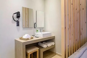 Nicolas Grand Suites - Adults Only