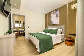 Nicolas Grand Suites - Adults Only