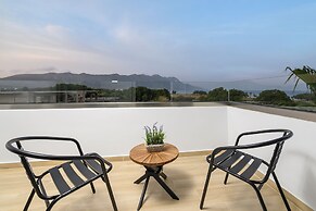 Nicolas Grand Suites - Adults Only