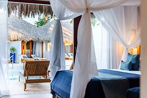 MKNI Hotel - Ikaika Makani Experience