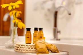 MKNI Hotel - Ikaika Makani Experience