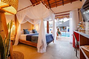 MKNI Hotel - Ikaika Makani Experience